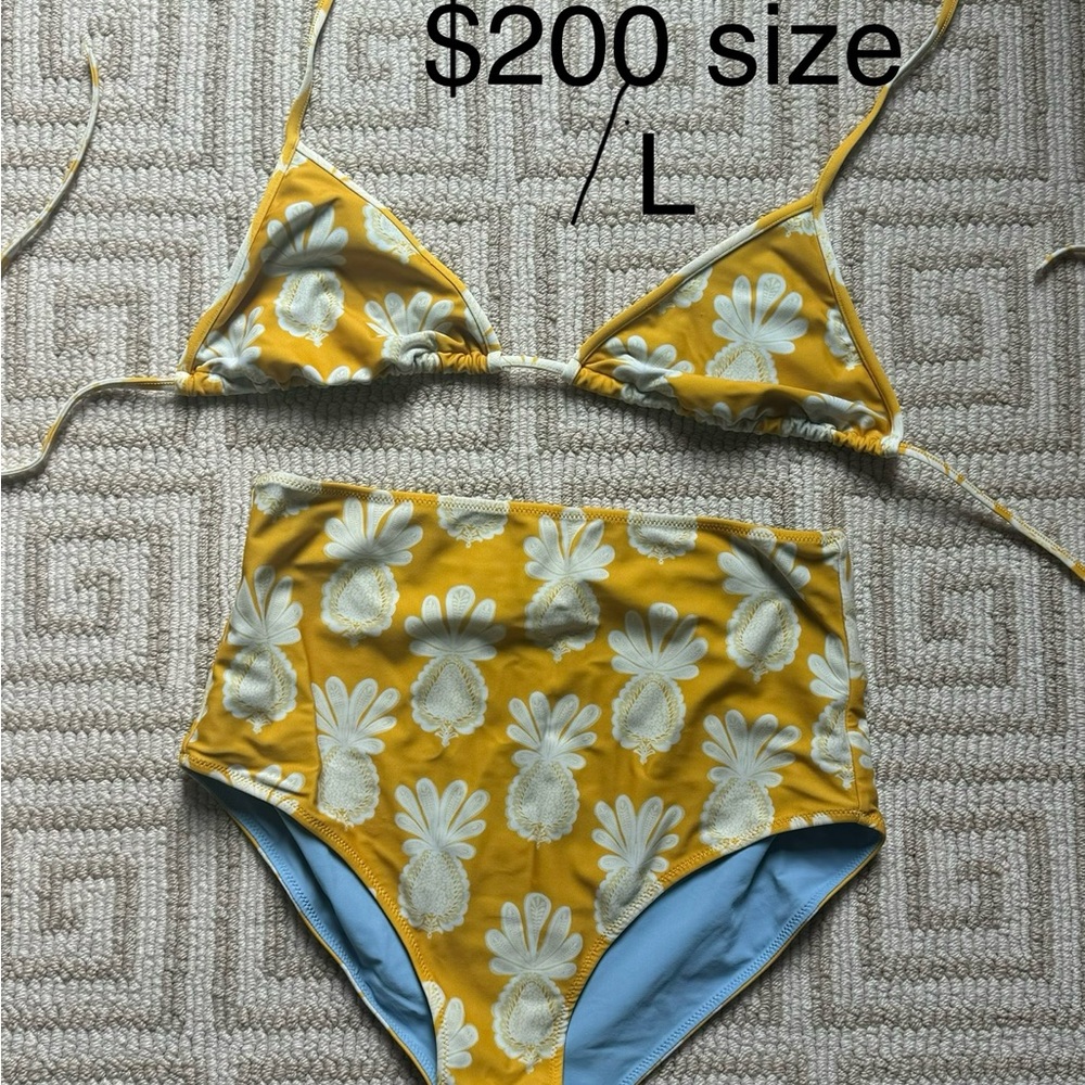 La doublej bathing suit. Worn a hand full of times size L